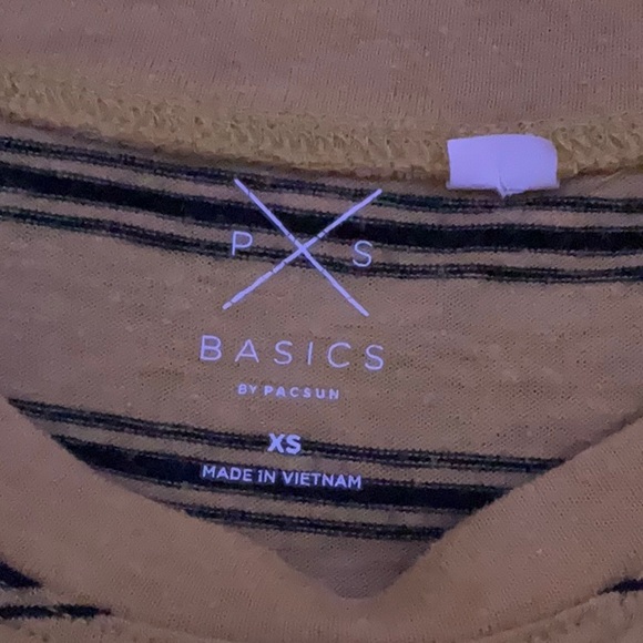 Cute hardly worn - Picture 2 of 2